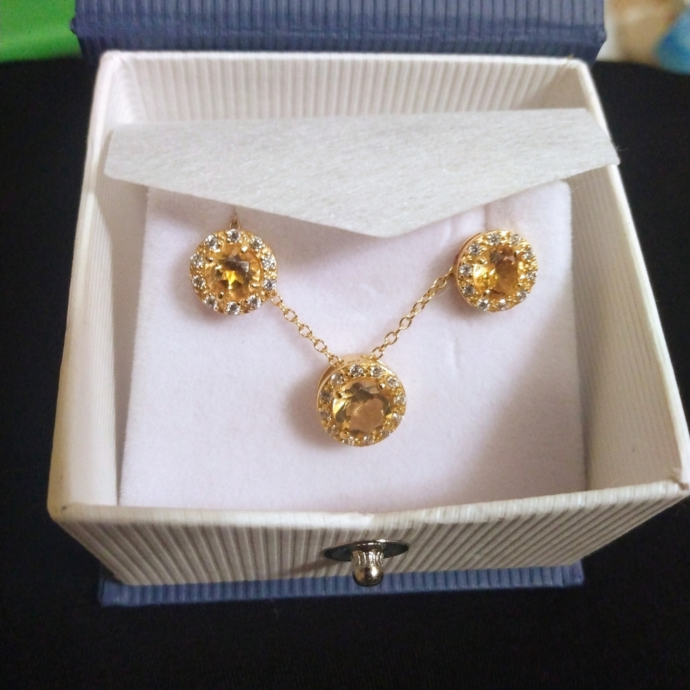 2ct. Round Citrine Earring & Necklace Set